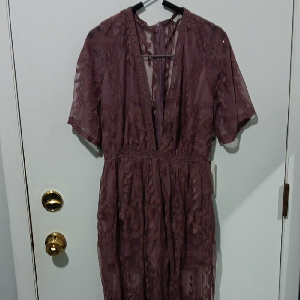 Haute Monde Lace Dress in Soft Pink